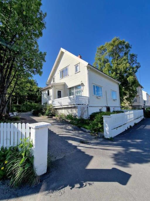 Villa Close To The City Centre Tromsø Buitenkant foto